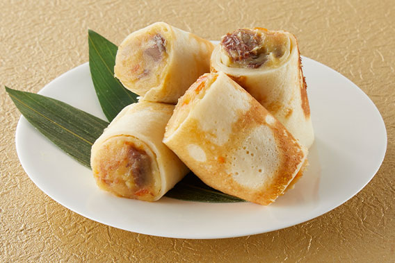 画像：洋風栗きんとんのクレープ包み