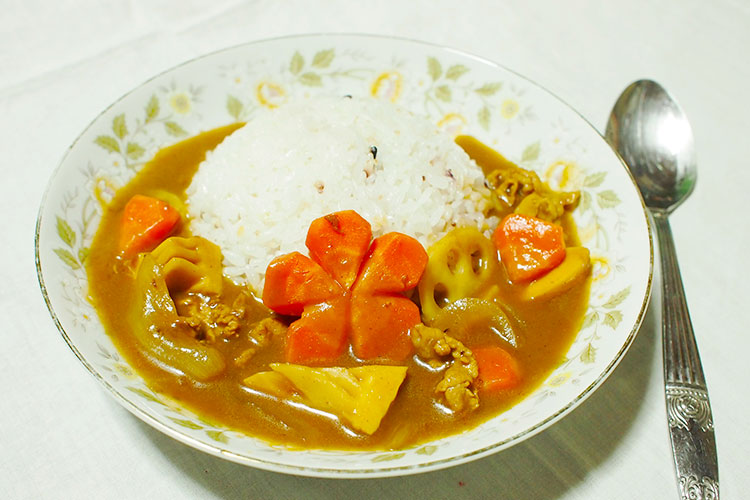 写真：筑前煮・煮しめのカレー